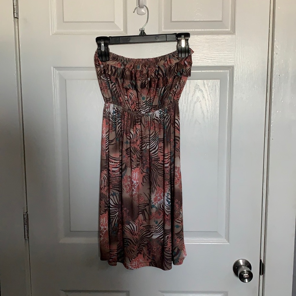 KIRAT strapless dress. Fits like a large.